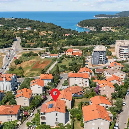 Petrinic - S By Guide Apartman *