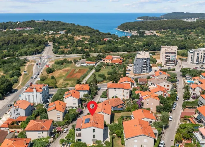 Petrinic - S By Guide Apartman *